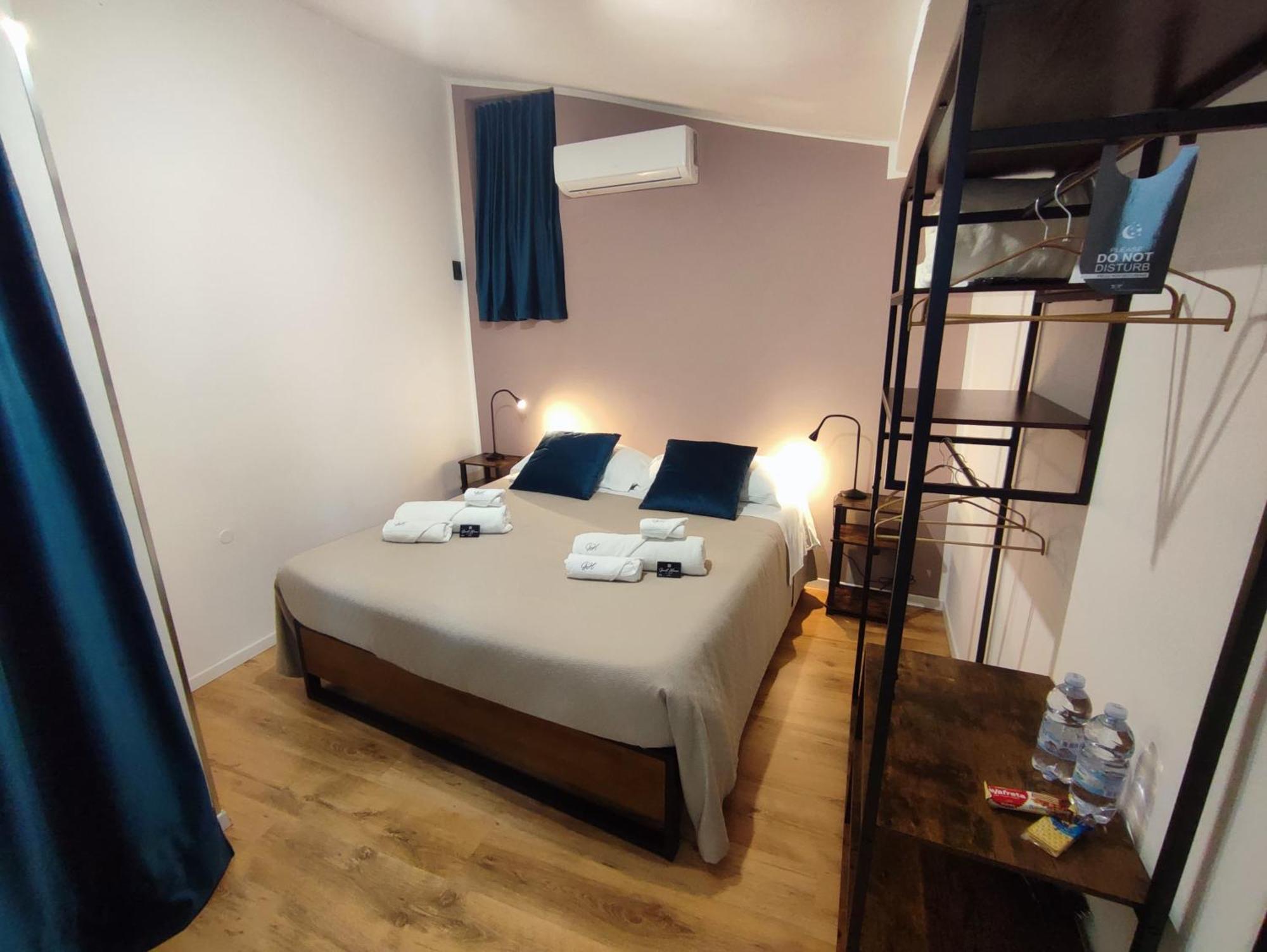 Guest House Alla Scala Caltagirone Exterior foto
